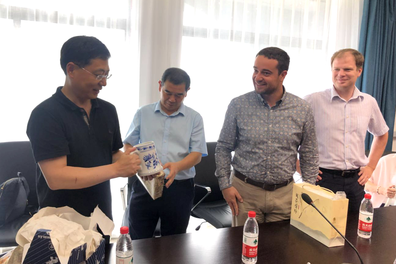 深化中捷交流合作 探索发展新机遇——捷克消费合作社联盟一行莅临开云app官方版入口 - 开云专业的云端应用服务平台访问交流