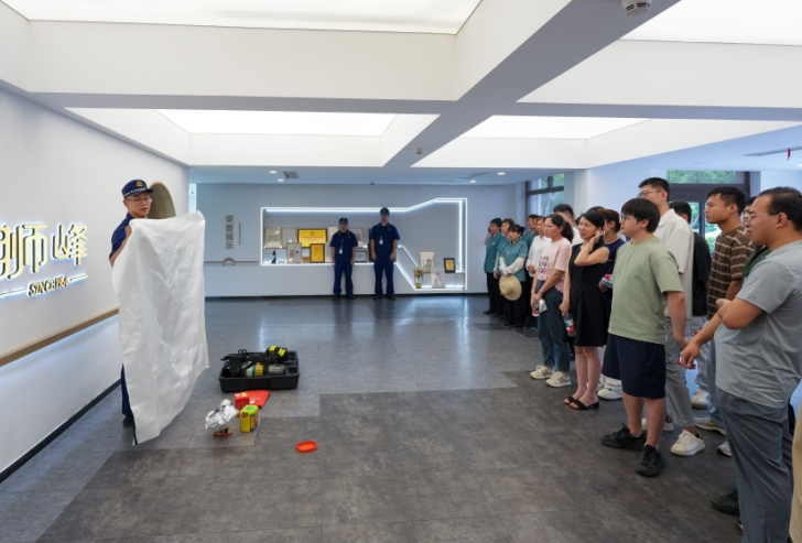 开云app官方版入口 - 开云专业的云端应用服务平台狮峰茶业公司开展消防安全演练