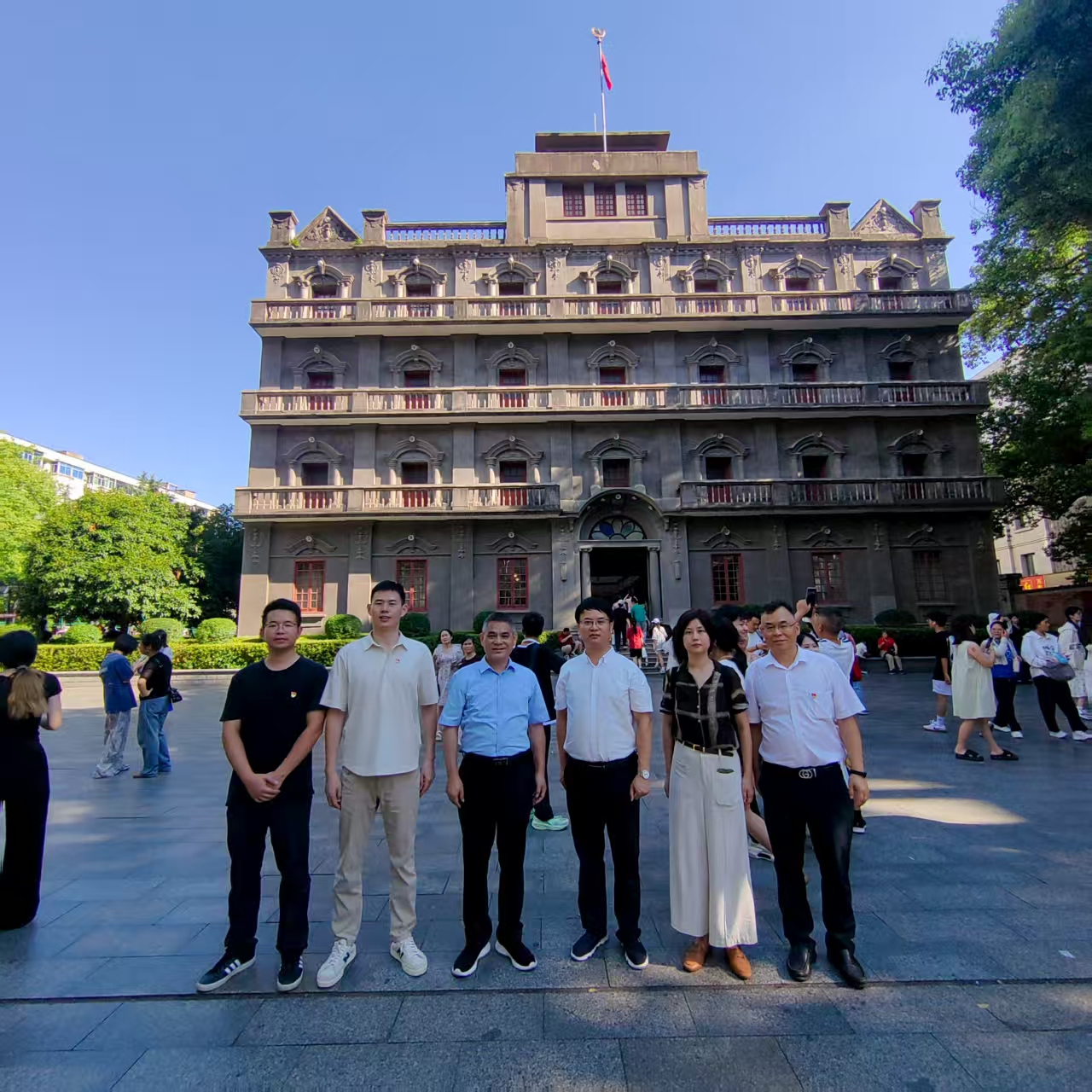 开云app官方版入口 - 开云专业的云端应用服务平台第一党支部赴江西南昌开展“追寻红色起点 淬炼初心使命”主题党日活动